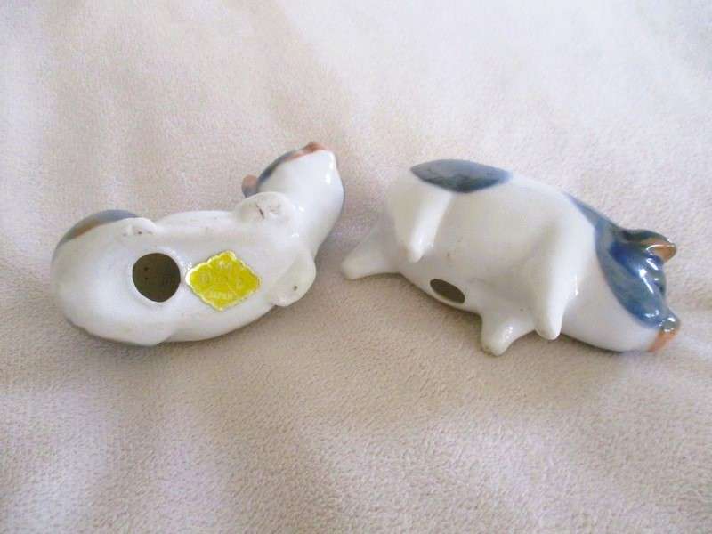Two small collectable Otagiri OMC, Japan porcelain pigs