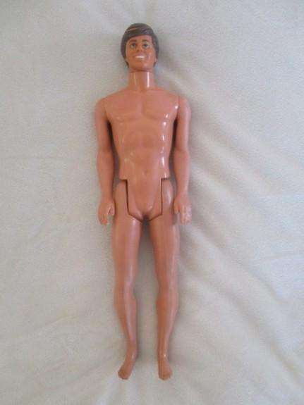 Barbie - Rare vintage Ken made in Hong Kong - knees bend - needs TLC