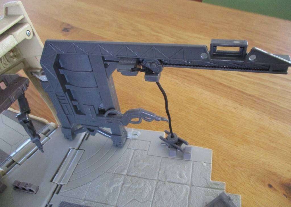 1997 L.F.L./G.T.I. Star Wars Action Fleet base