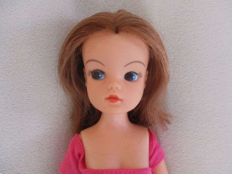 A vintage 1980's Sindy doll - redhead