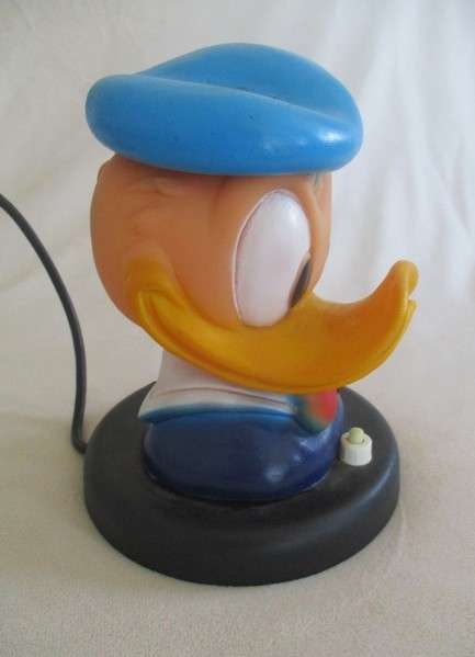 Vintage kiddies Donald Duck bedside lamp - working (with nice long cord)