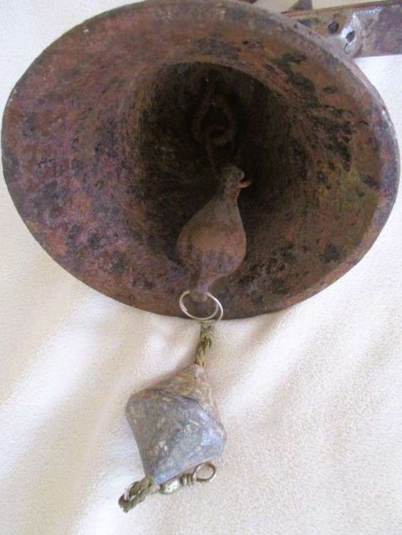 Entrance character - antique heavy cast iron door/garden gate bell