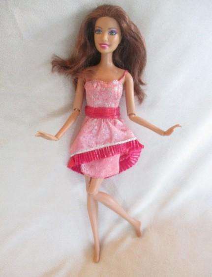 Fully articulated Mattel Barbie doll - great condition with firm joints