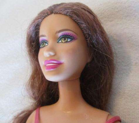 Fully articulated Mattel Barbie doll - great condition with firm joints