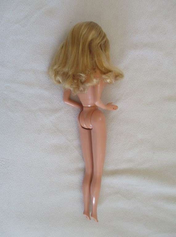 A Vintage 1970's/80's Mattel Barbie doll with knees that bend (made in Taiwan)