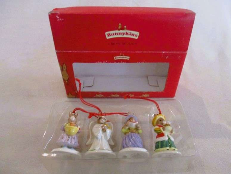 Royal Doulton Bunnykins Christmas Collection - perfect in box - Not your average Xmas ornaments!