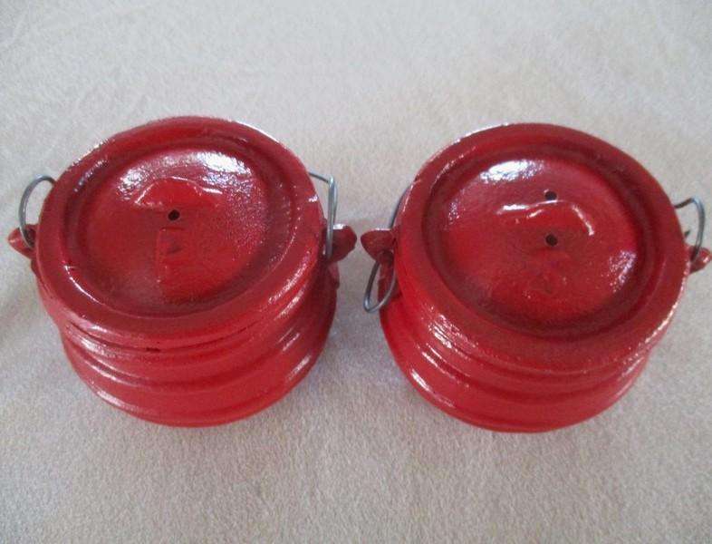 For your braai or "potjiekos" evening - two festive cast iron salt and pepper "potjies"