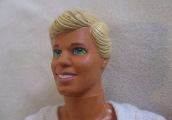 Barbie's boyfriend -  vintage 1970's/1980's Mattel Ken doll with bendable knees & "Pat pend" marking