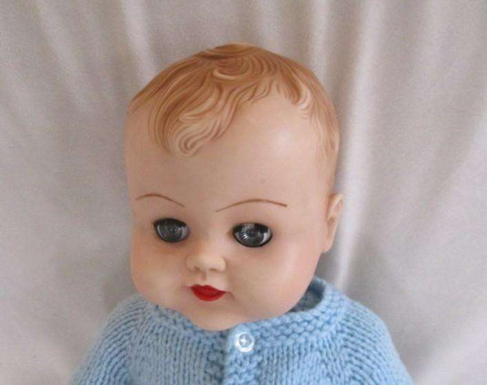 Vintage 48cm tall 1957 Ellanee Doll Company doll with jointed knees and elbows