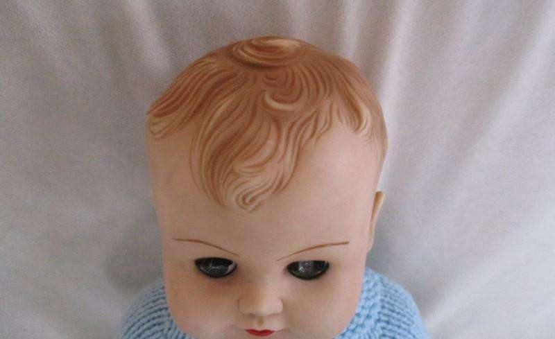 Vintage 48cm tall 1957 Ellanee Doll Company doll with jointed knees and elbows