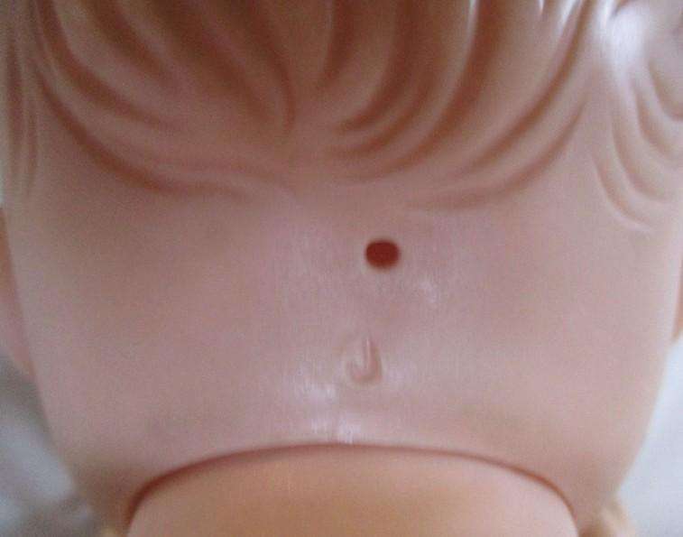 Vintage 48cm tall 1957 Ellanee Doll Company doll with jointed knees and elbows