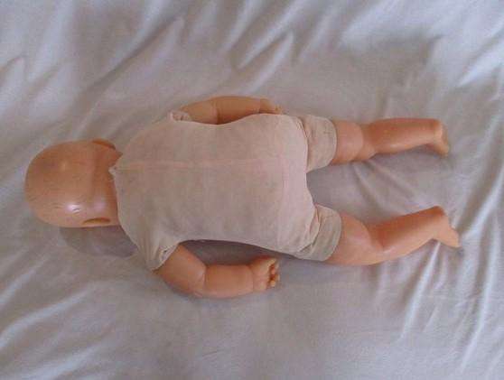 Feels like a real baby in your arms - darling, large 60cm tall baby doll