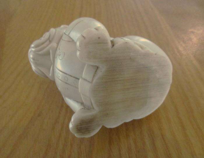 Iconic John Biccard crushed marble figurine - Bobby Bulldog - signed