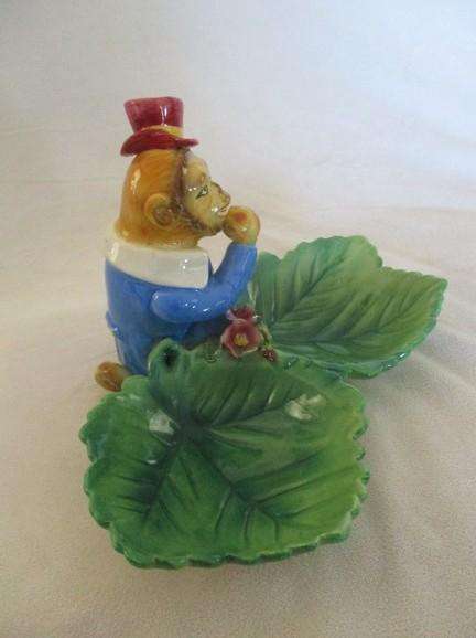 Whimsical vintage Italian highly glazed Majolica candy/nut dish (ignore light reflections on glaze)