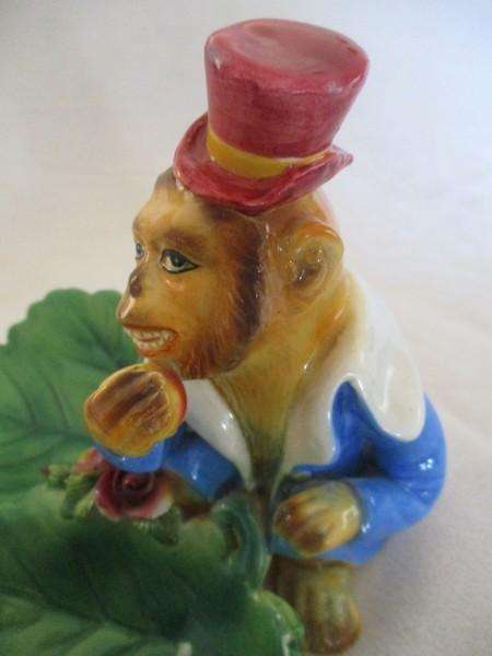 Whimsical vintage Italian highly glazed Majolica candy/nut dish (ignore light reflections on glaze)