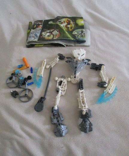 Two sets 2004 Lego Bionicle in original containers - Matau and Nuju