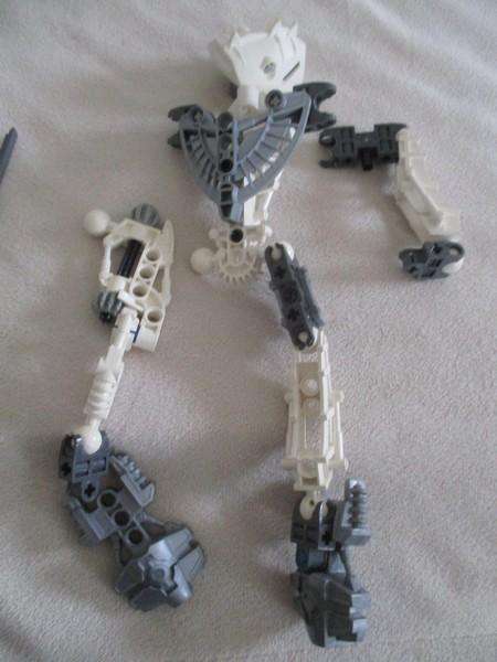 Two sets 2004 Lego Bionicle in original containers - Matau and Nuju