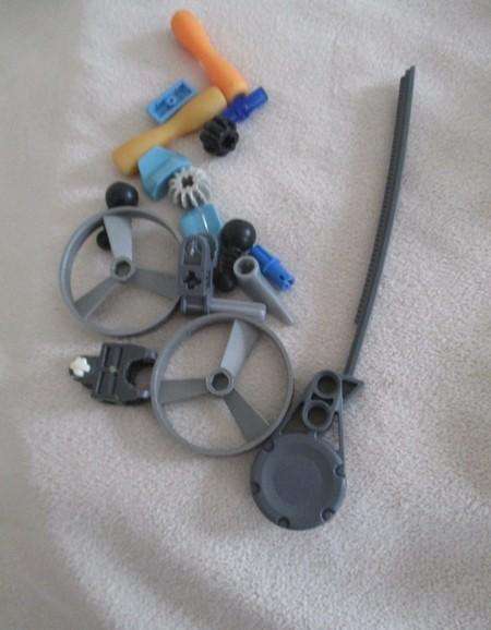 Two sets 2004 Lego Bionicle in original containers - Matau and Nuju