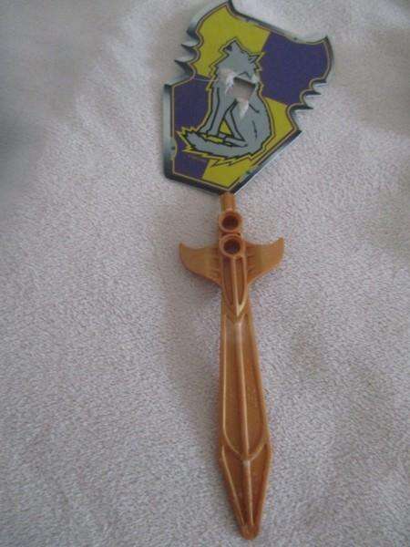 Two sets 2003 Lego Knights Kingdom in original containers - Danju and Jayko