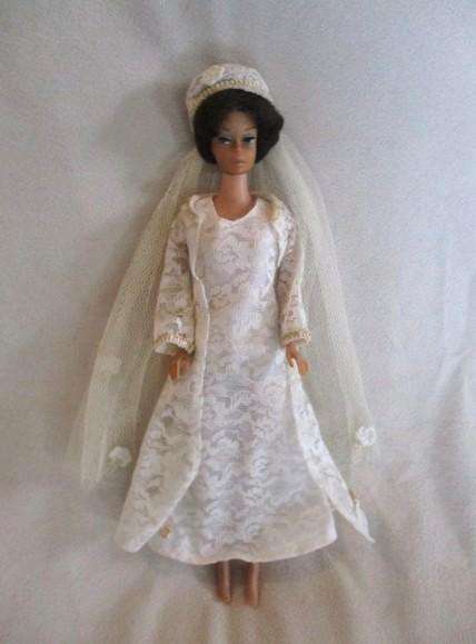 Wow!! Rare vintage 1964 Mattel Barbie Bubble Cut Midge doll in wedding dress
