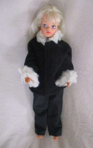 A 1987 "New Face" Sindy doll
