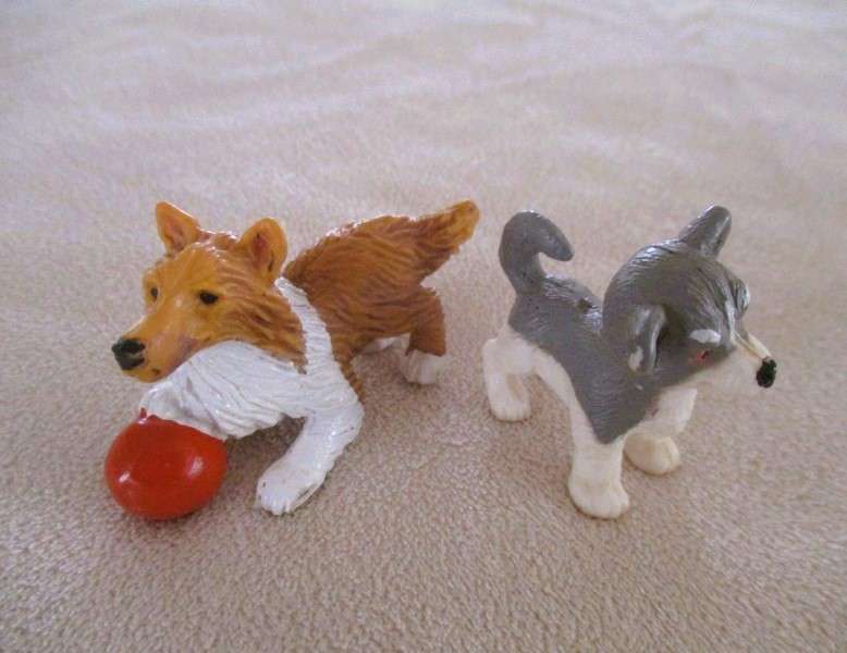 A batch of ten collectable M.E.G. Puppy in my pockets