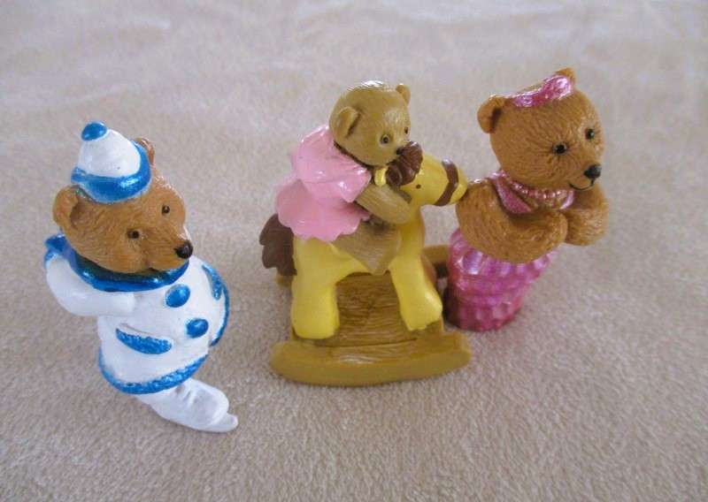 A batch of seven collectable M.E.G. Teddy in my pockets