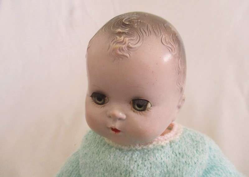 Vintage 1950's hard plastic doll with open/close eyes - 31cm tall