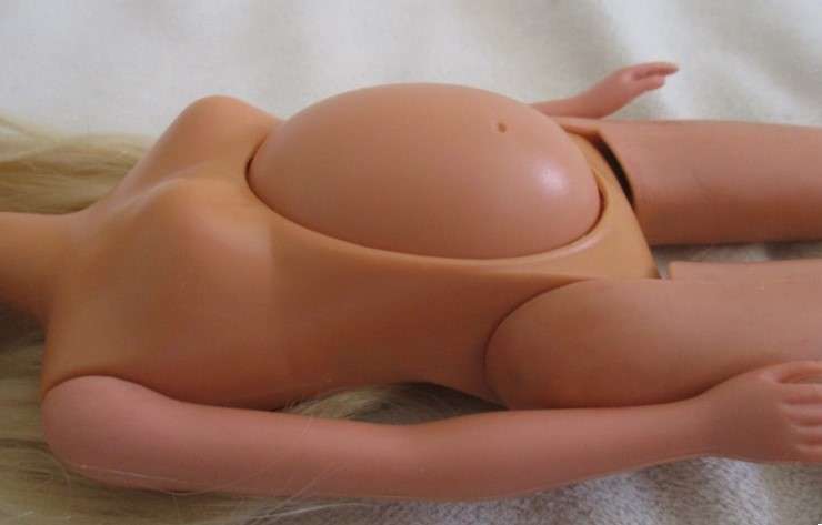 Cute Barbie-like fashion doll - flip her tummy for pregnant/not pregnant