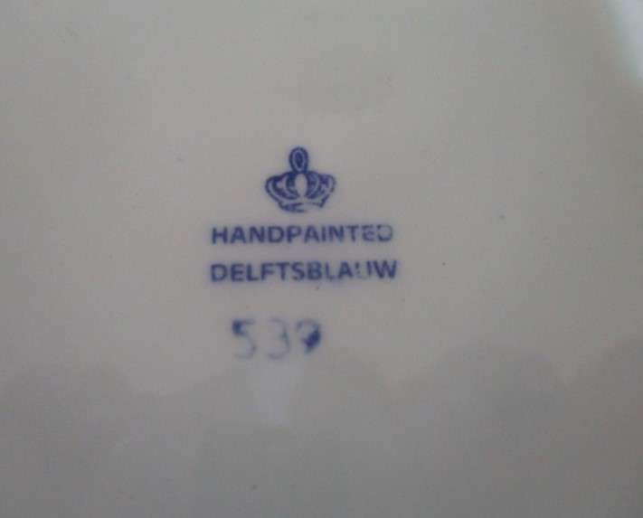 Cute miniature Delfts blauw Canal House teapot to add to your KLM collection