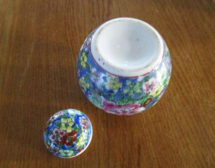 Two small vintage Chinese Famille Verte lidded ginger jars (one signed)