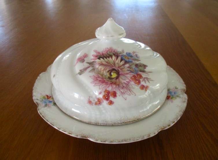 Beautiful large vintage butter/cheese dish with floral design