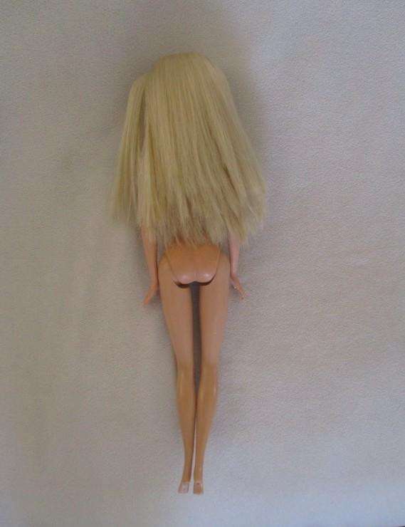 Rare Mattel My Scene Barbie - Barbie with original earrings and shoes -  Knees bend