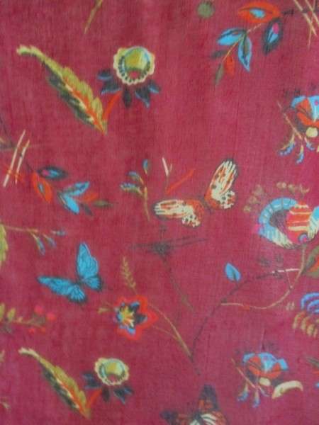 A delicate cloth with pretty butterfly and flowers design