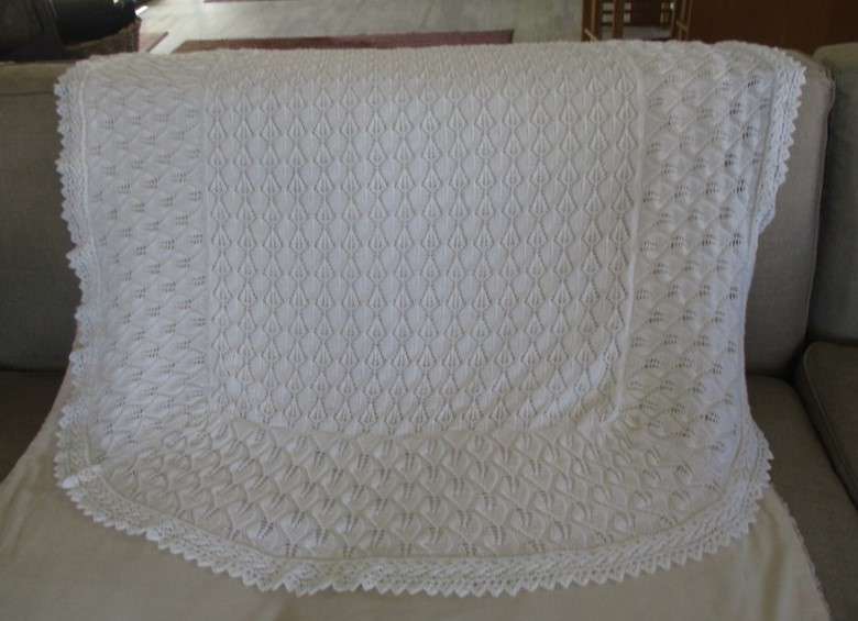Beautiful hand crocheted wool blanket/throw