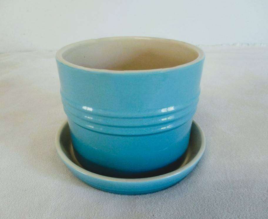 Le Creuset glazed stoneware herb planter with saucer - excellent condition