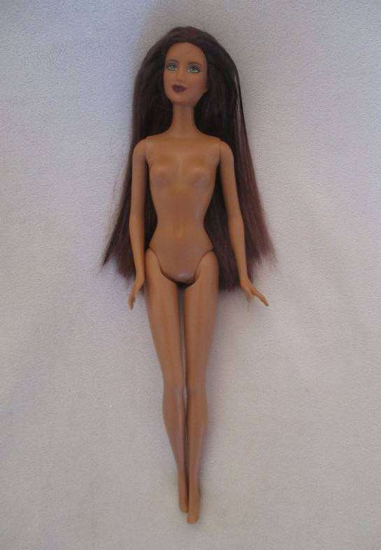 Vintage 1999 Mattel "Pretty in Plaid" Barbie Redhead in original dress - knees bend