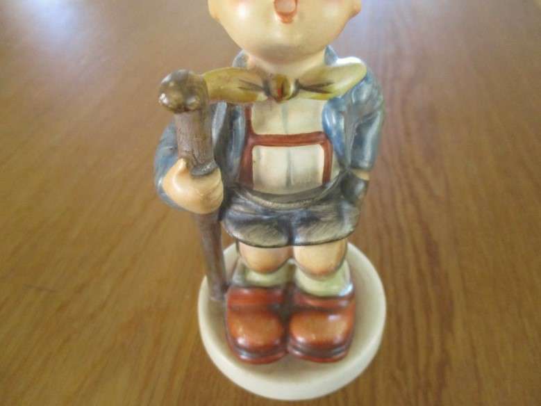 Collectable vintage Hummel, Germany figurine - Little Hiker
