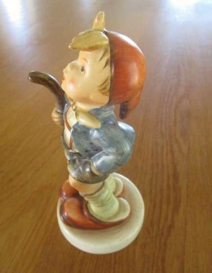 Collectable vintage Hummel, Germany figurine - Little Hiker