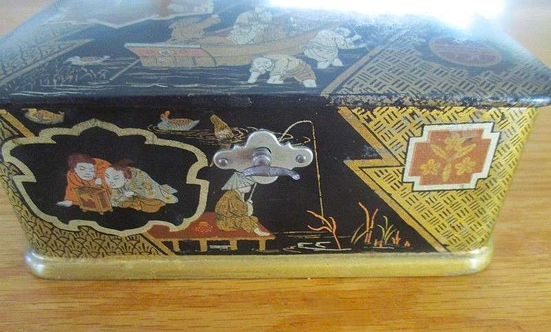 Antique Lacquered wood Chinese Tea Box (signed) and two lacquered wood cups