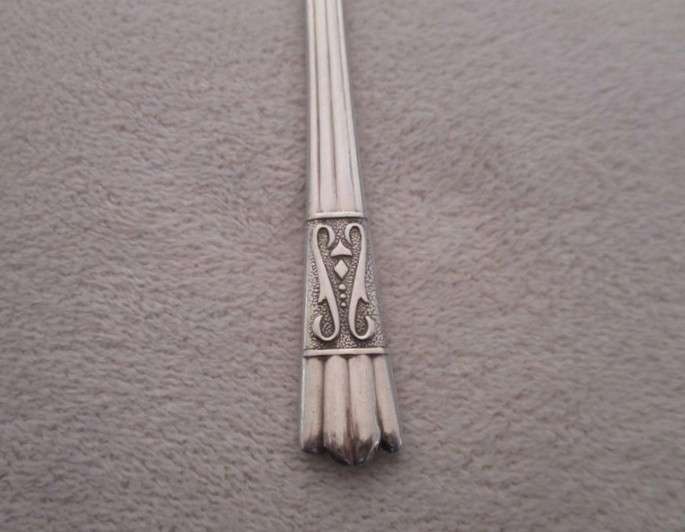 1. Quality vintage Art Deco Yeoman, England EPNS set in canister - 6 cake forks and cake lifter