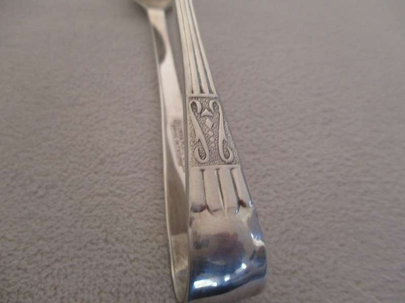2. Quality vintage Art Deco Yeoman, England EPNS set in canister - 6 teaspoons and sugar tongs