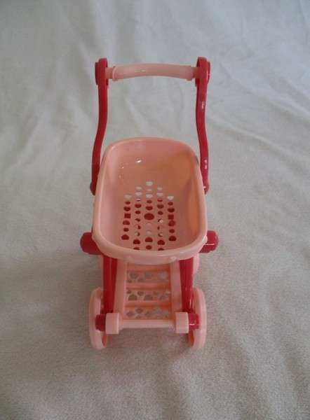 A cute pram for your Barbie baby