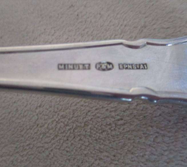 Vintage Priestley & Moore, Sheffield Fine Silverplate Fruit Spoons & Server still in box