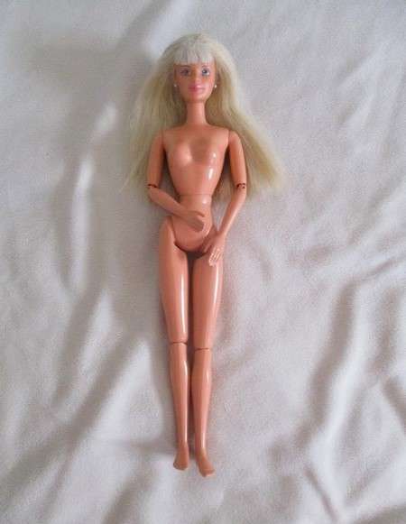 Vintage 1997 articulated Mattel Cool Blue Barbie with original earrings and shoes