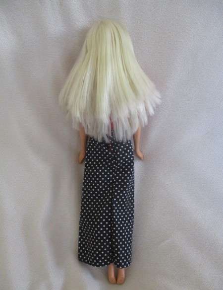 A Barbie/Steffi Love clone doll with more mature face