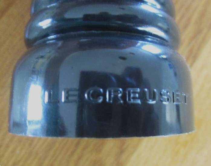 A set of genuine Le Creuset salt and pepper mills in excellent condition