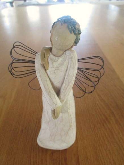 Genuine, collectable Susan Lordi Willow Tree  - "Celebrate" - 2003