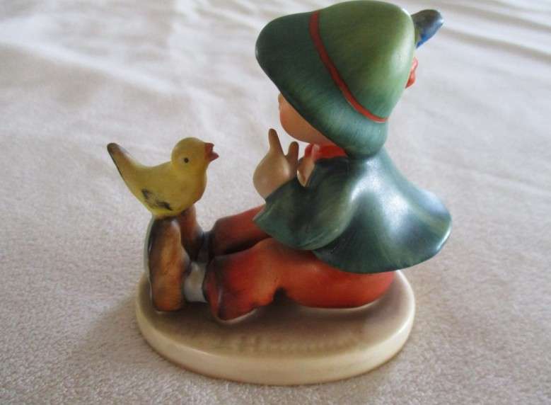 Collectable vintage Hummel, West Germany figurine - Singing Lesson #63
