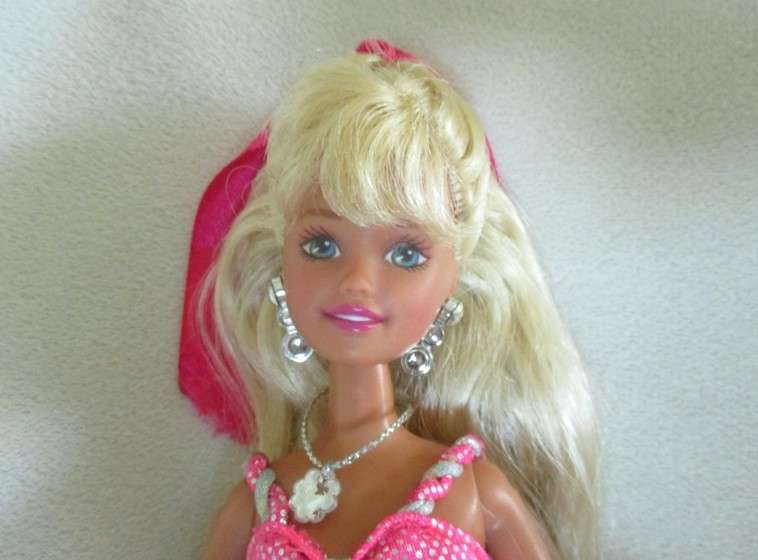 Barbie's teenage sister - Teen Time Skipper in original outfit and jewellery -  Knees bend
